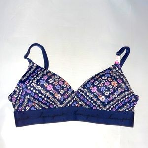 Victoria’s Secret Pink Wear Everywhere Wireless Lightly Lined Bra Size 32B